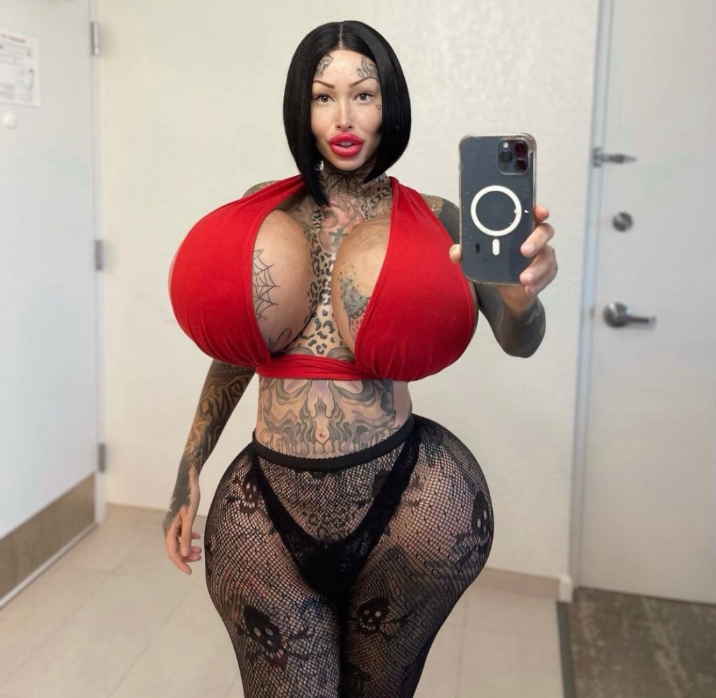 I wish I never did – Popular model regrets doing breast and buttocks surgery after it burst